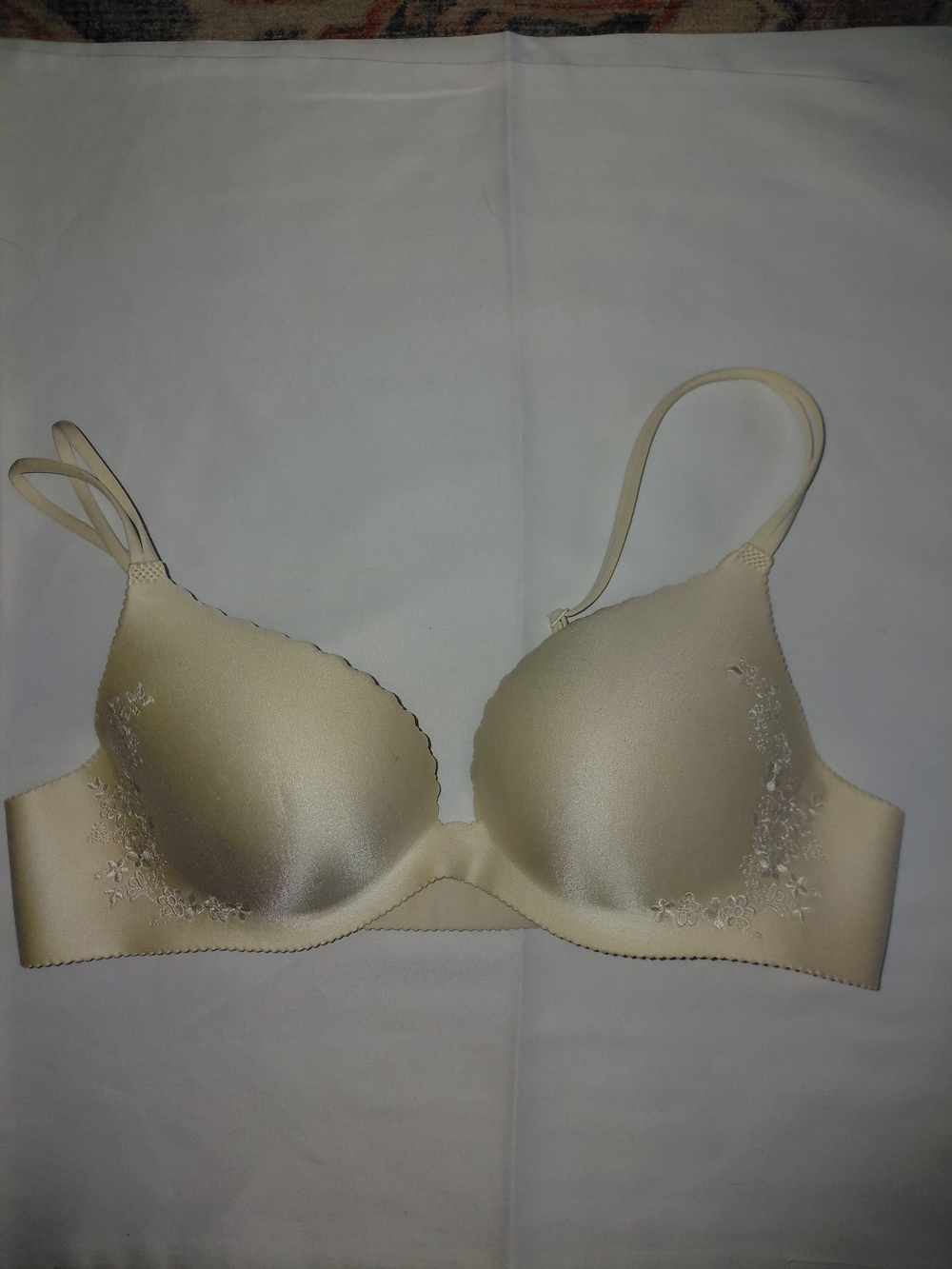 Victoria's Secret Angels Cream Secret Embrace Push-up Bra with Floral Embroidery